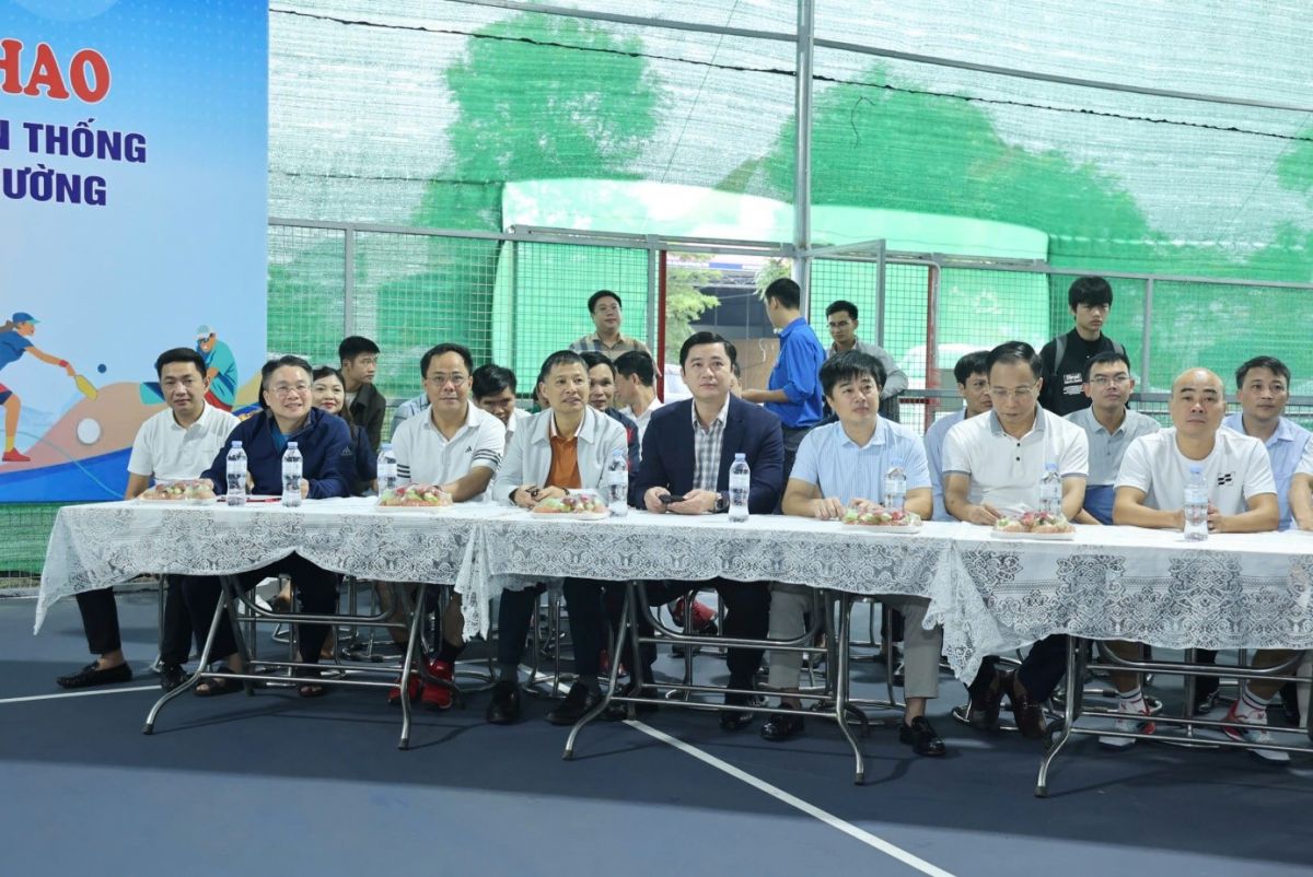 Sở Nông nghiệp và Môi trường tổ chức giải thể thao chào mừng 80 năm ngày truyền thống