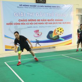 Sôi nổi giải thể thao Trung tâm Khuyến nông và Xúc tiến thương mại Ninh Bình chào mừng Quốc khánh 2/9